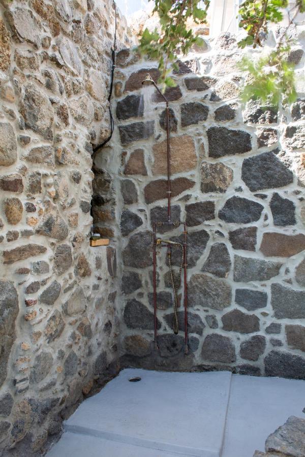 My Old Stone House In A 2 000 Sqm Private Garden With Fab Glamping Tent Mandrákion Exterior foto